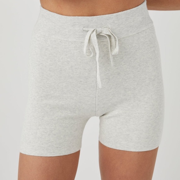 ARCAA MOVEMENT Esta Short Grey Marle - Picture 1 of 6